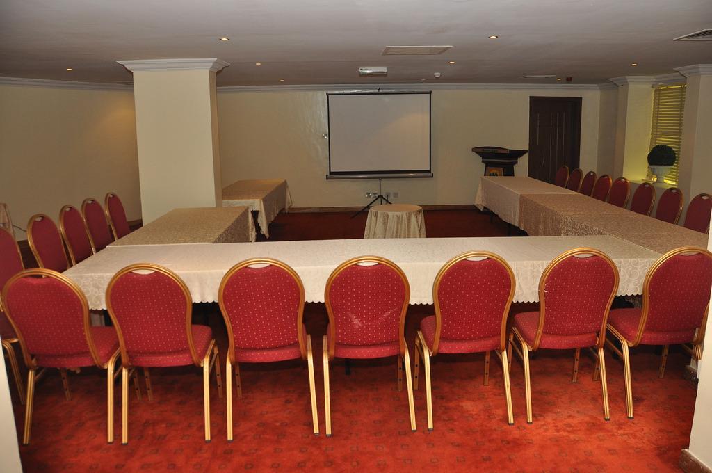 Westown Hotel Lagos Esterno foto
