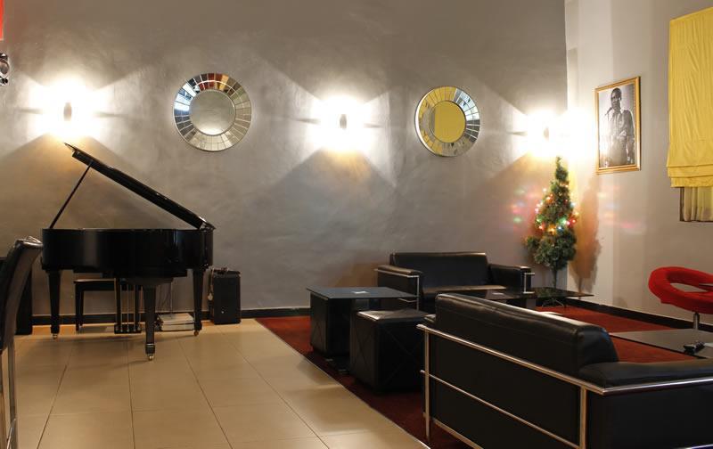 Westown Hotel Lagos Esterno foto