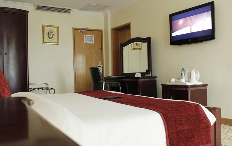 Westown Hotel Lagos Esterno foto